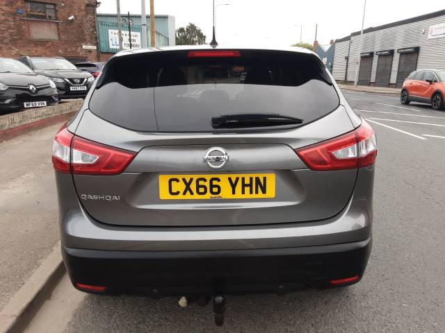 2016 Nissan Qashqai 1.6 dCi N-Connecta 5dr 4WD