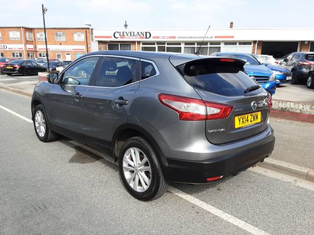 2014 Nissan Qashqai 1.2 DiG-T Acenta Premium 5dr