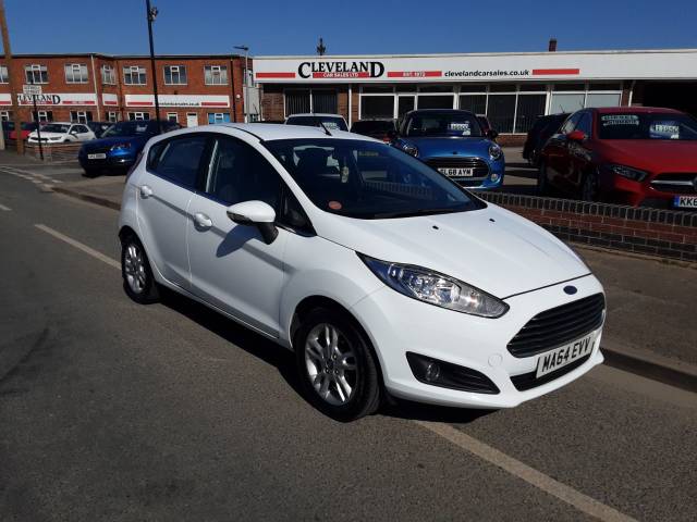 Ford Fiesta 1.25 82 Zetec 5dr Hatchback Petrol White