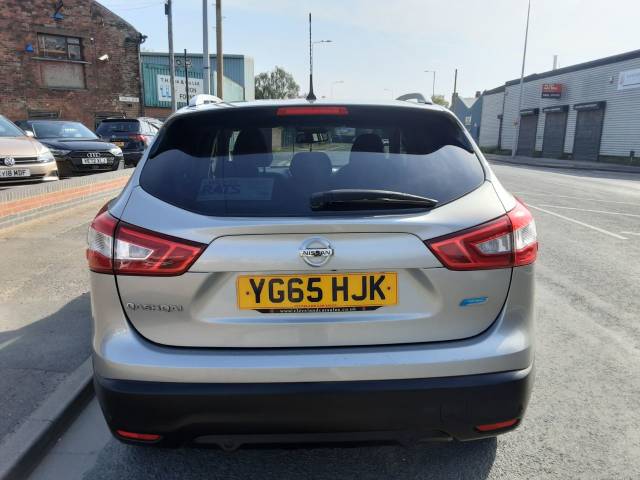 2015 Nissan Qashqai 1.5 dCi N-Tec+ 5dr