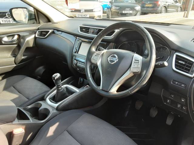 2015 Nissan Qashqai 1.5 dCi N-Tec+ 5dr