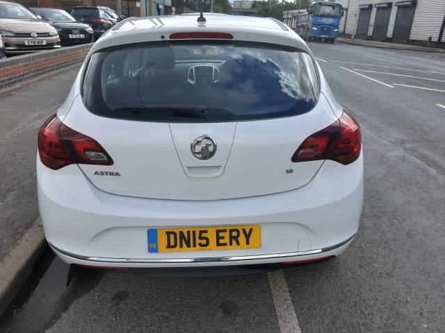 2015 Vauxhall Astra 1.6i 16V SRi 5dr