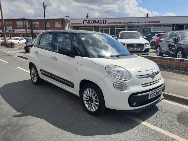 Fiat 500l 1.6 Multijet 105 Lounge 5dr MPV Diesel White/black