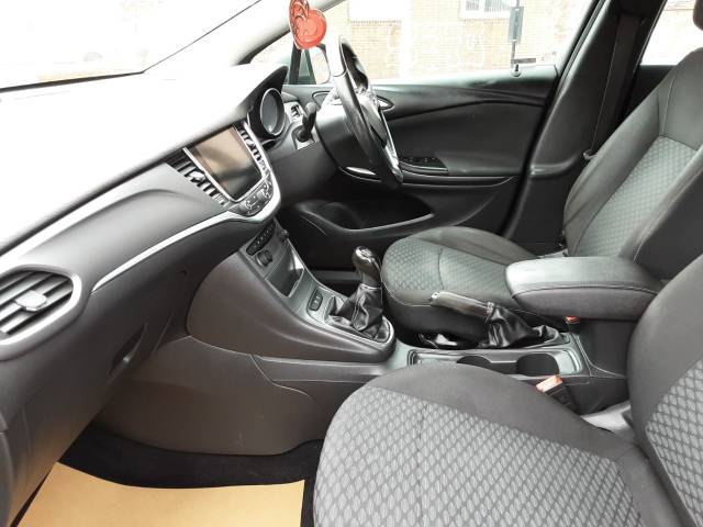 2016 Vauxhall Astra 1.0T 12V ecoFLEX Tech Line 5dr