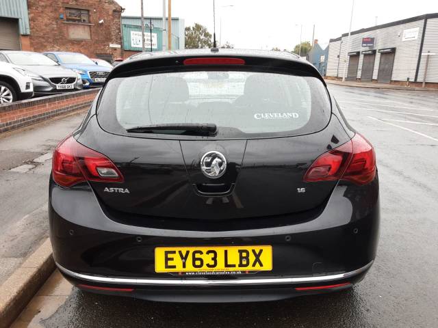 2013 Vauxhall Astra 1.6i 16V Elite 5dr
