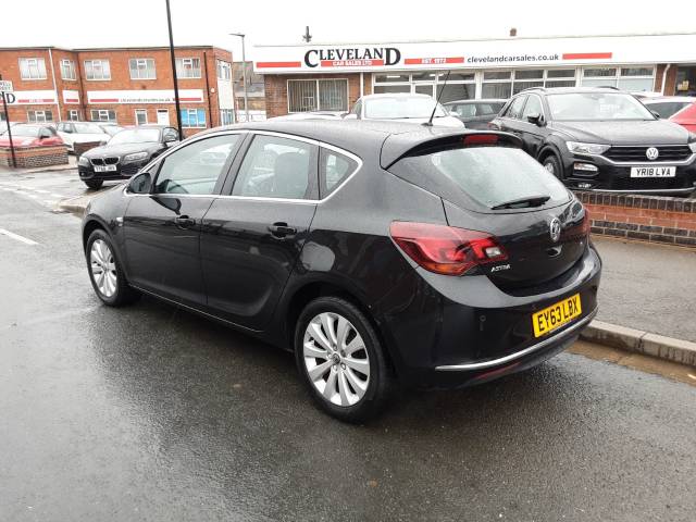 2013 Vauxhall Astra 1.6i 16V Elite 5dr