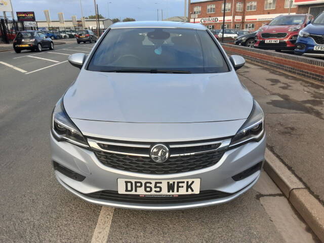 2015 Vauxhall Astra 1.4T 16V 150 SRi 5dr