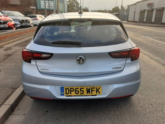 2015 Vauxhall Astra 1.4T 16V 150 SRi 5dr
